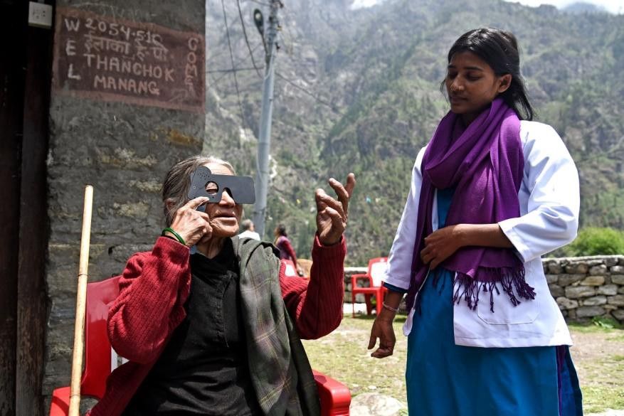 Manang, Nepal — 18 screening camps cures whole district of blindness #2030InSight